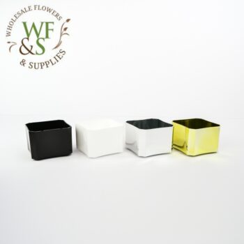 3.5" Plastic Centerpiece Planters in Assorted Colors